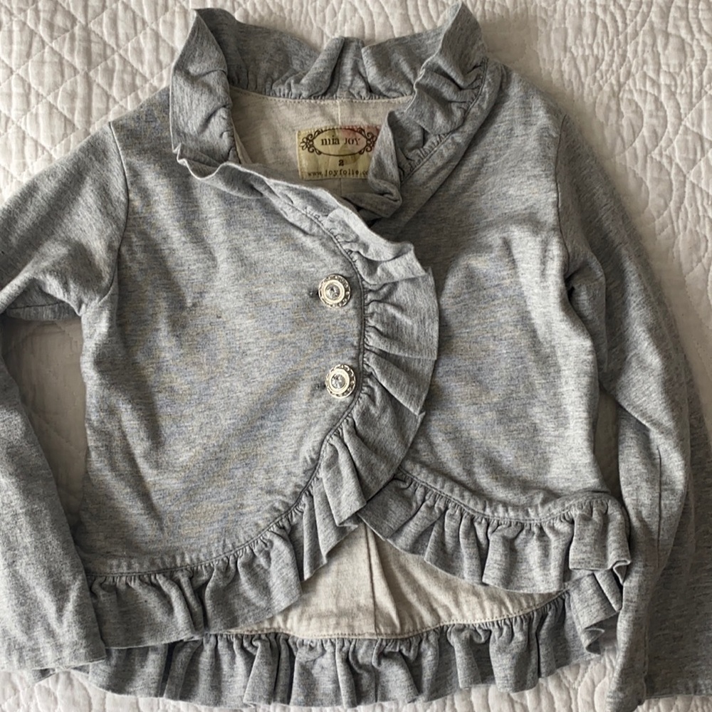 Mia Joy size Gray top with rhinestone buttons